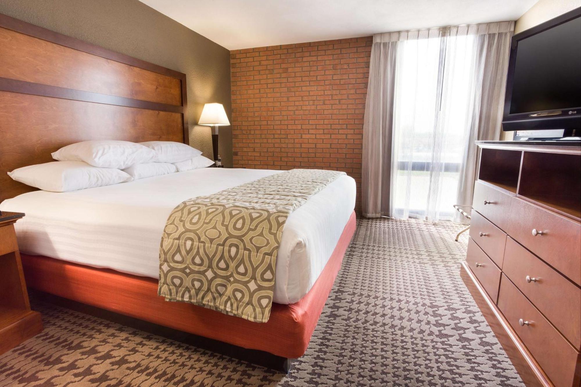 Drury Inn & Suites Jackson Mo Экстерьер фото